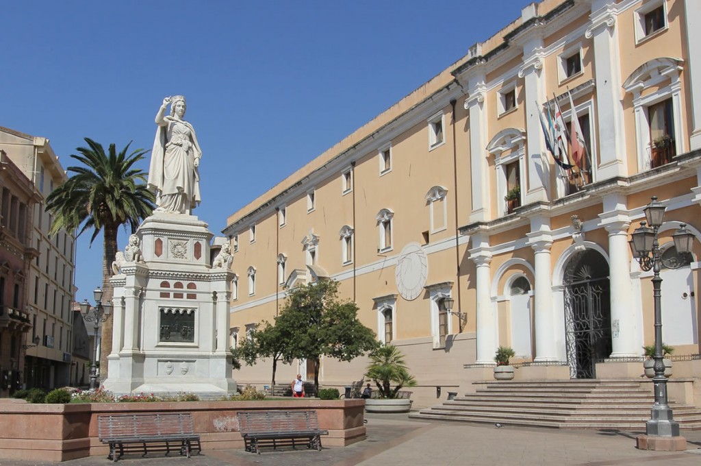 palace-hotel-mariano-iv-oristano-sardegna-piazza